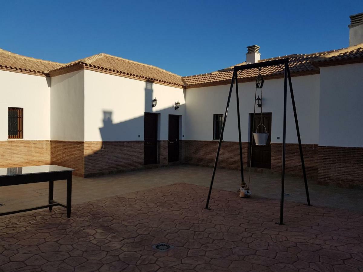 Apartamentos Rurales La Dehesa Del Acebuche Хаэн Экстерьер фото