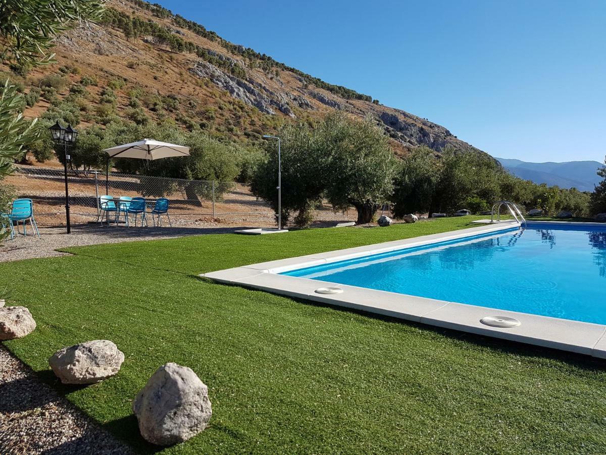 Apartamentos Rurales La Dehesa Del Acebuche Хаэн Экстерьер фото